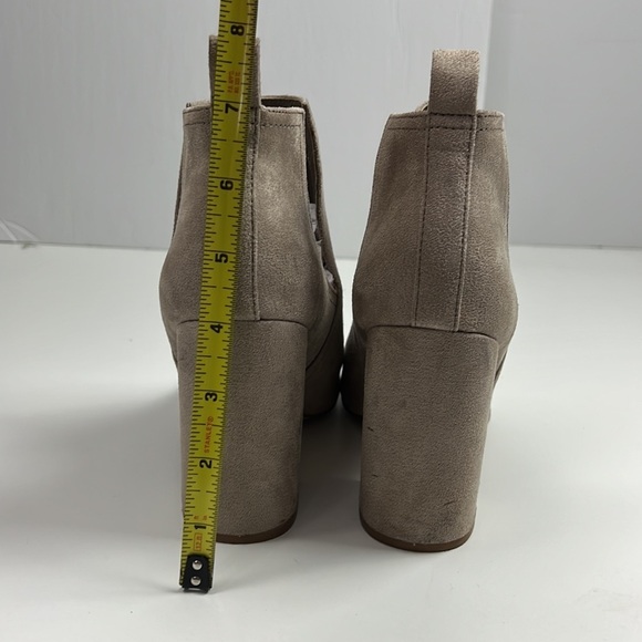 Steve Madden Nella Cut-Out Ankle Boots - Picture 4 of 7
